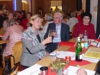 Alfons Urhahne und seine Frau freuen sich über die konschdanzerische Version von "Und ringsherum der Bodensee"  